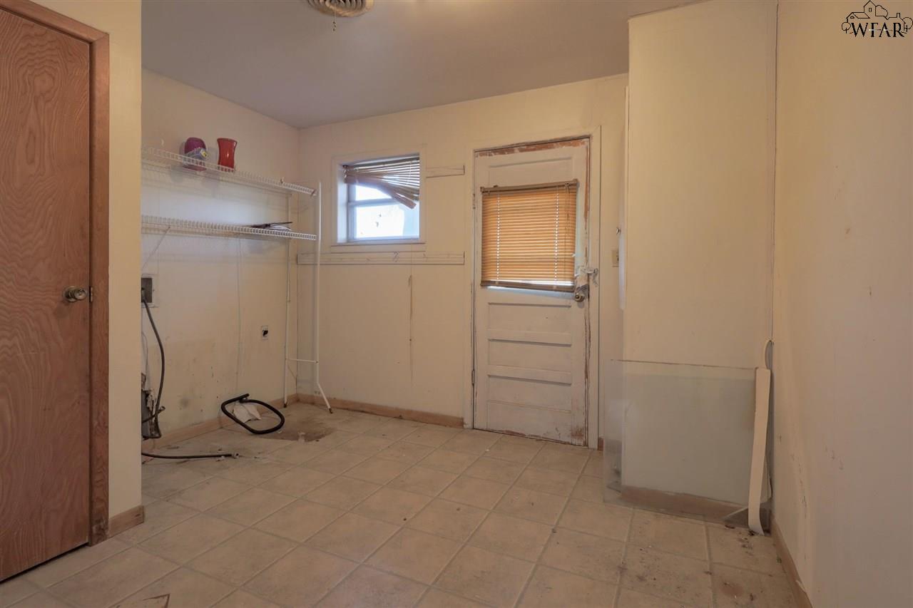 1942 Curly Road, Wichita Falls, Texas image 30