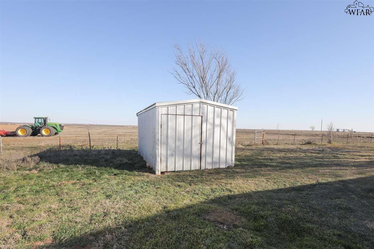 1942 Curly Road, Wichita Falls, Texas image 10
