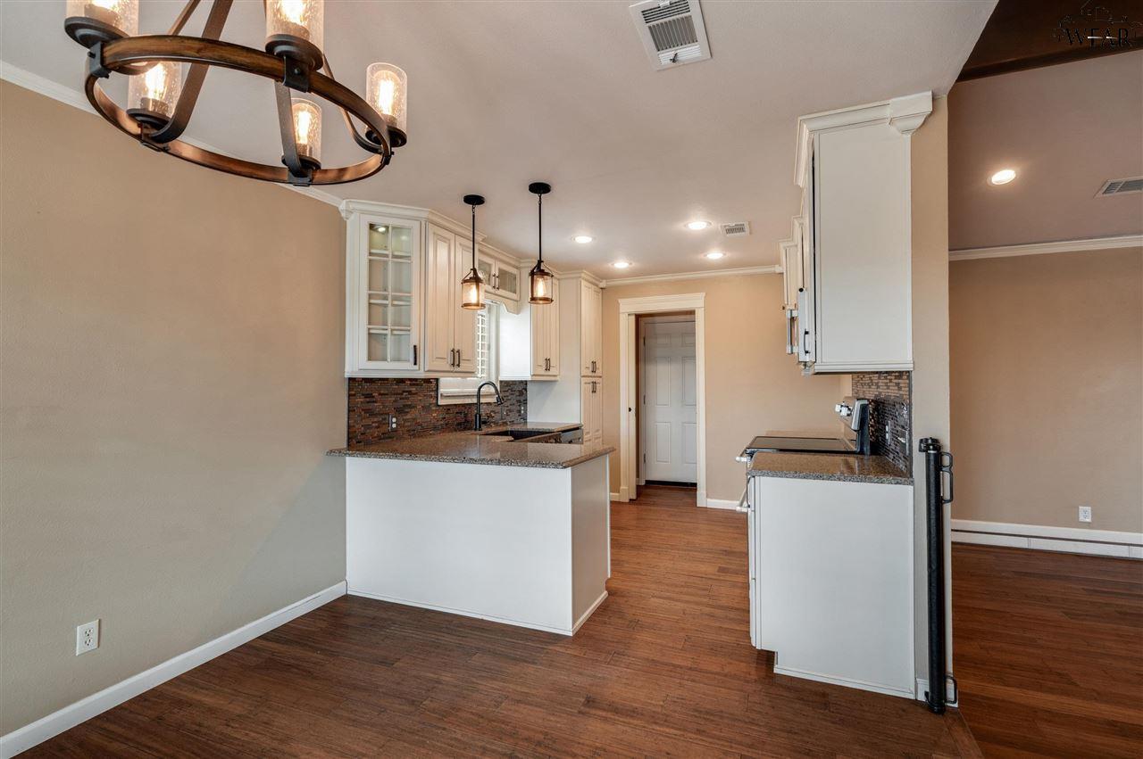 18 Surrey Circle, Iowa Park, Texas image 13