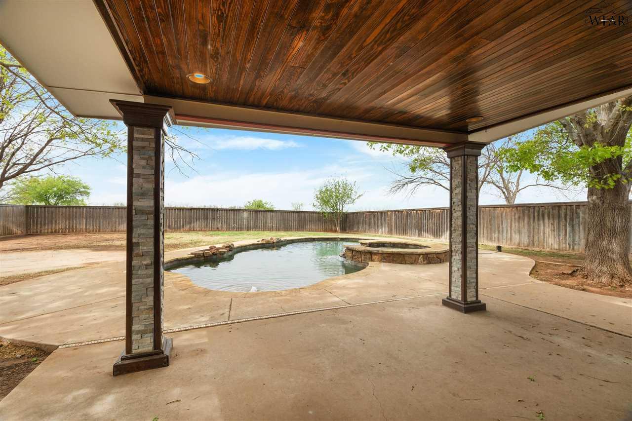 18 Surrey Circle, Iowa Park, Texas image 25