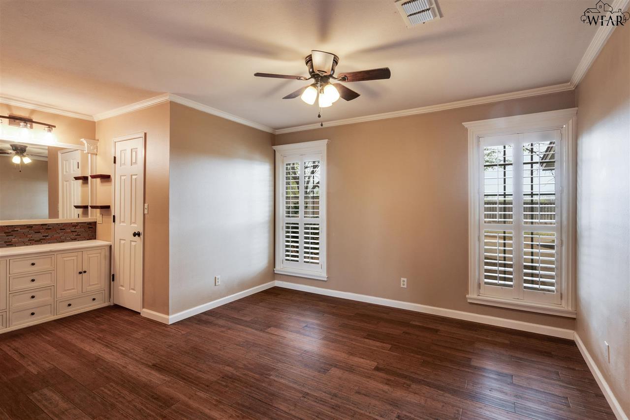 18 Surrey Circle, Iowa Park, Texas image 14