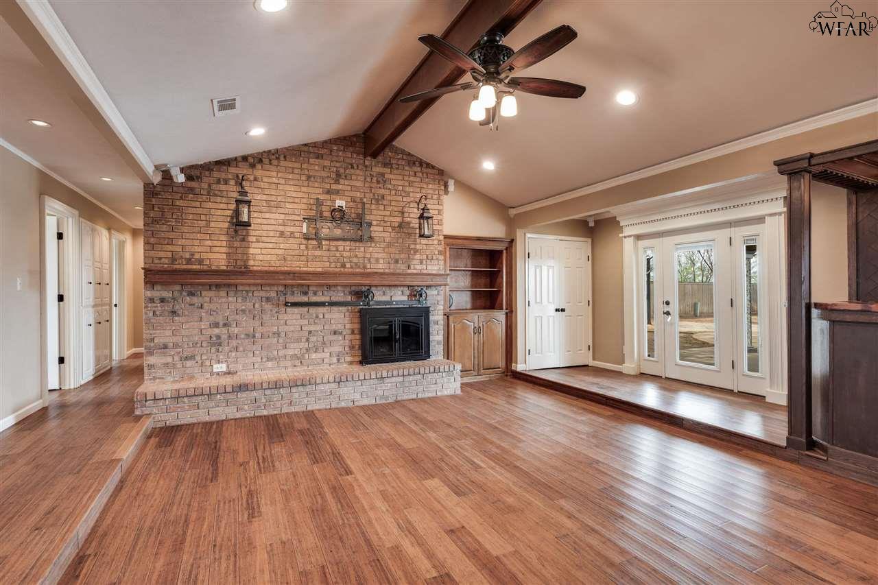 18 Surrey Circle, Iowa Park, Texas image 4