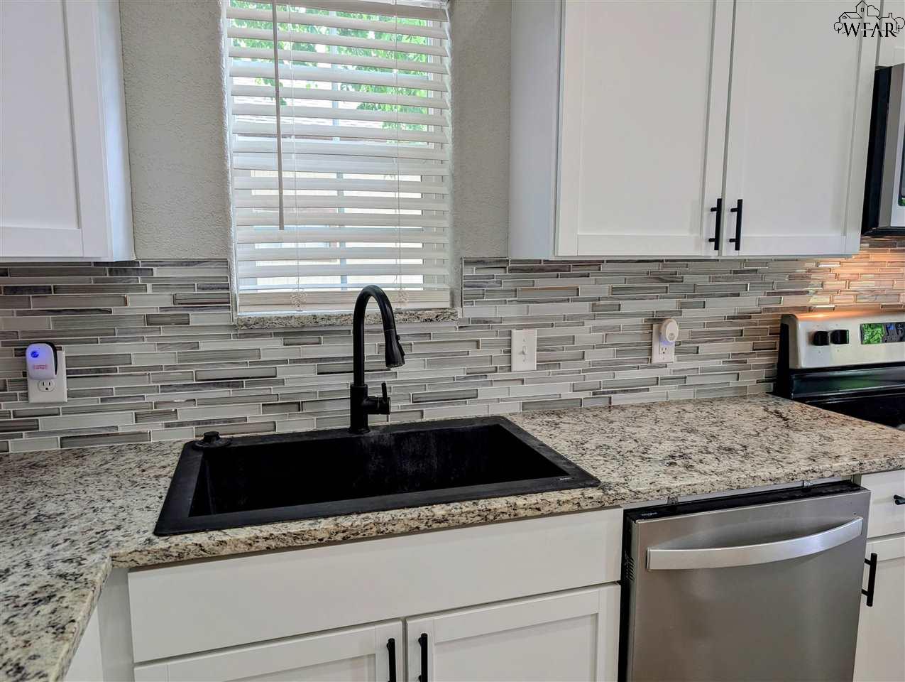 405 E 5th Street, Burkburnett, Texas image 8