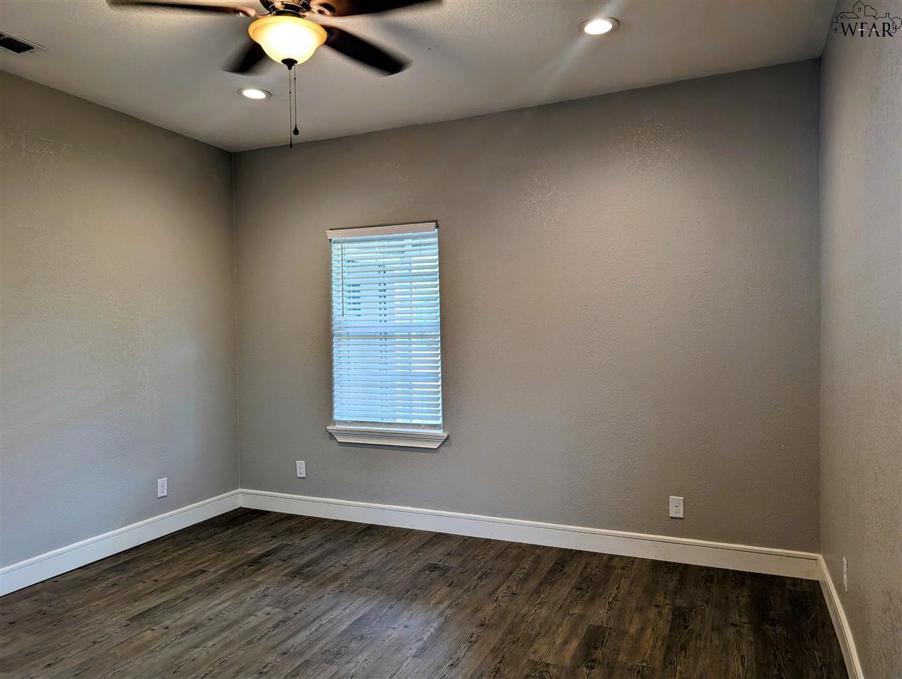 405 E 5th Street, Burkburnett, Texas image 14