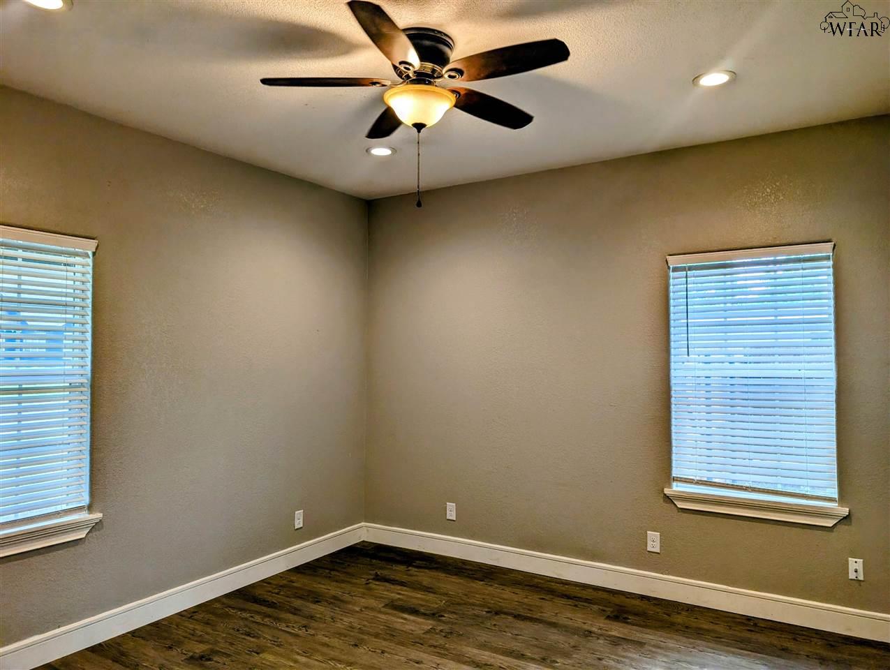405 E 5th Street, Burkburnett, Texas image 11