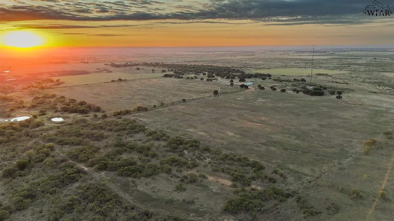760 Land Rd, Henrietta, Texas image 1