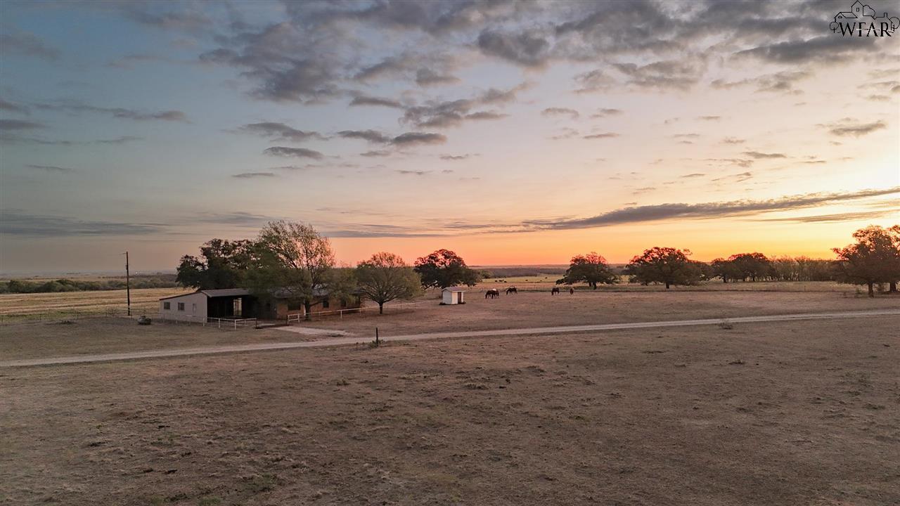 760 Land Rd, Henrietta, Texas image 2