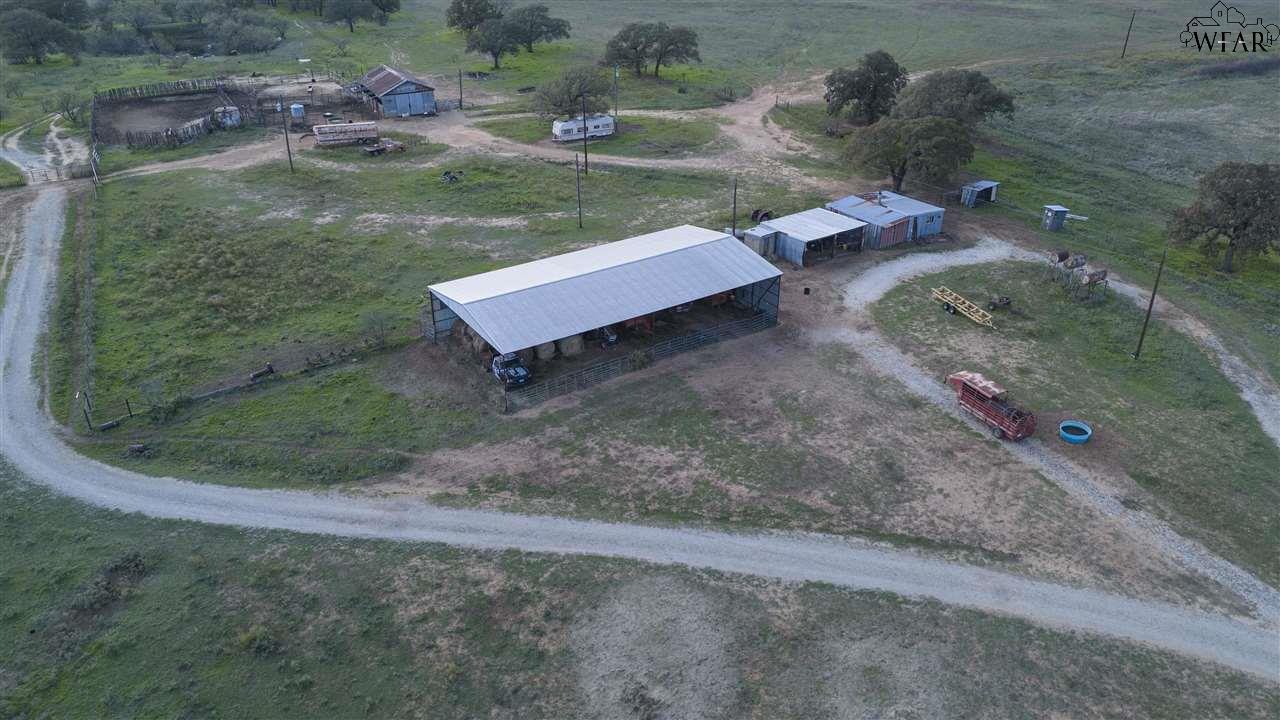 760 Land Rd, Henrietta, Texas image 17