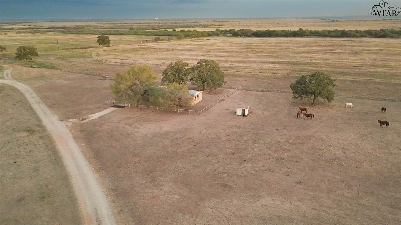 760 Land Rd, Henrietta, Texas image 6