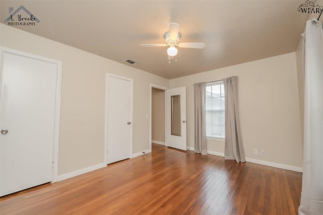 605 Meadow Drive, Burkburnett, Texas image 23