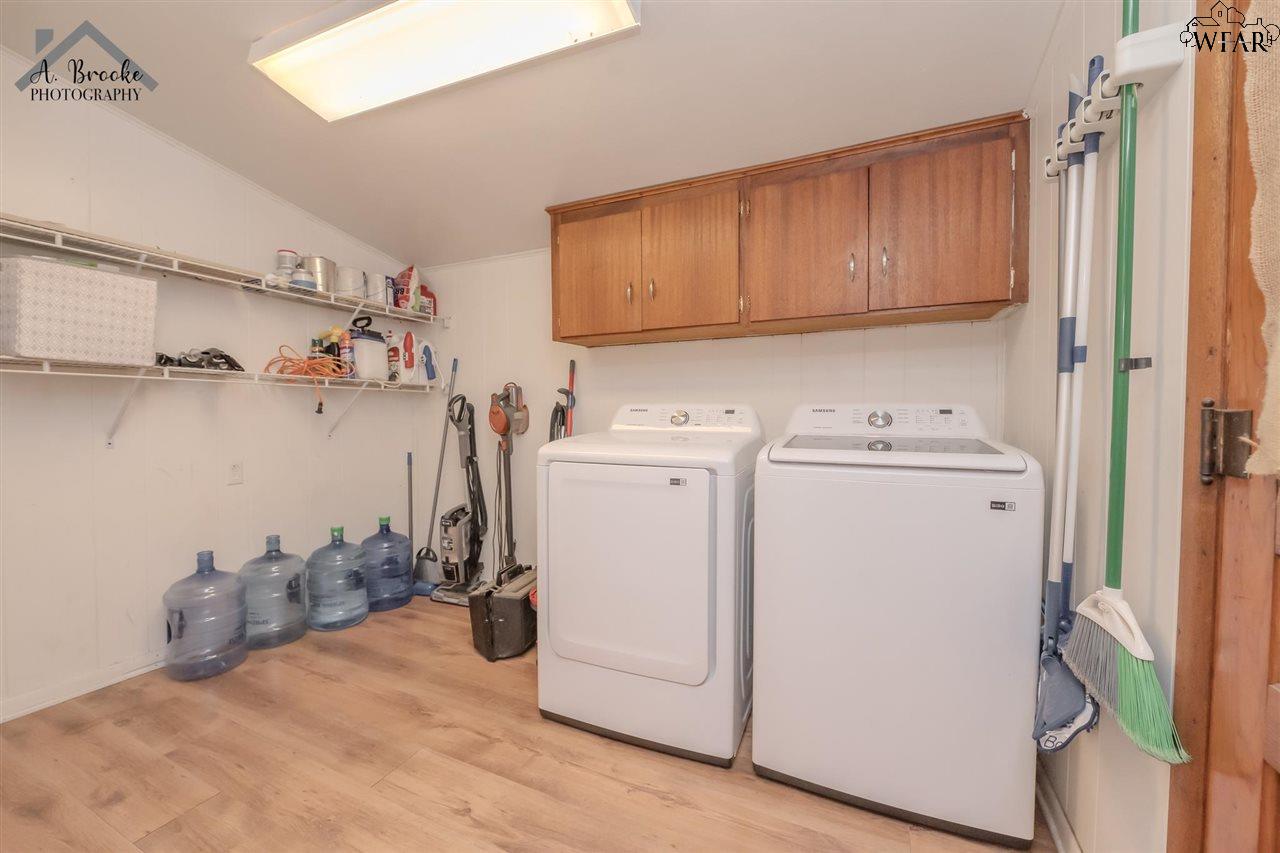 605 Meadow Drive, Burkburnett, Texas image 16