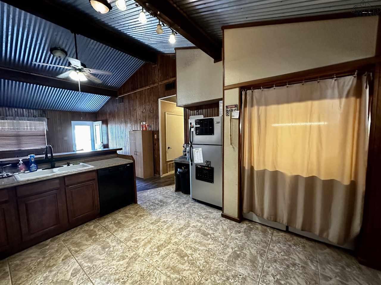 420 E Mclain Street, Seymour, Texas image 9