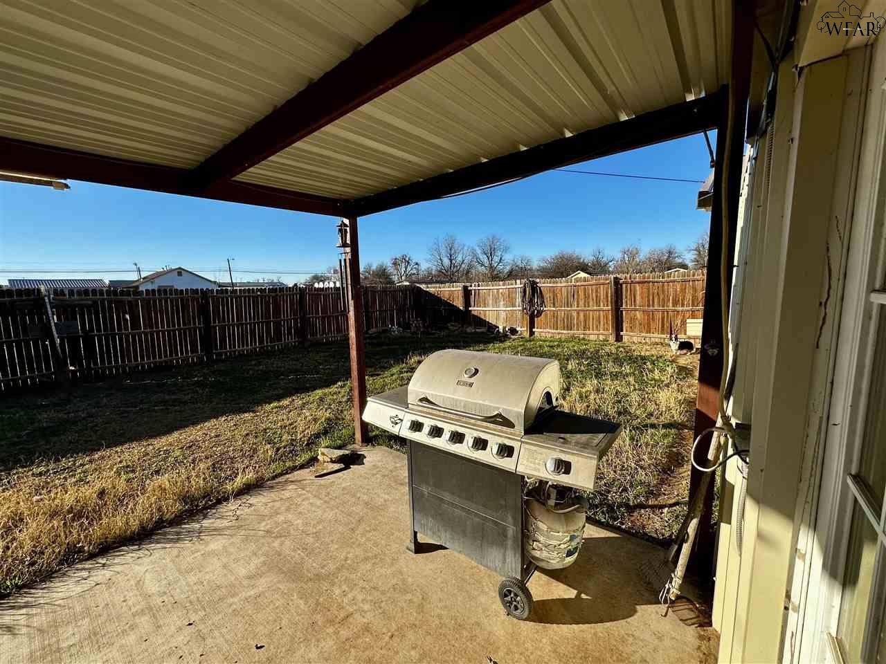 420 E Mclain Street, Seymour, Texas image 25