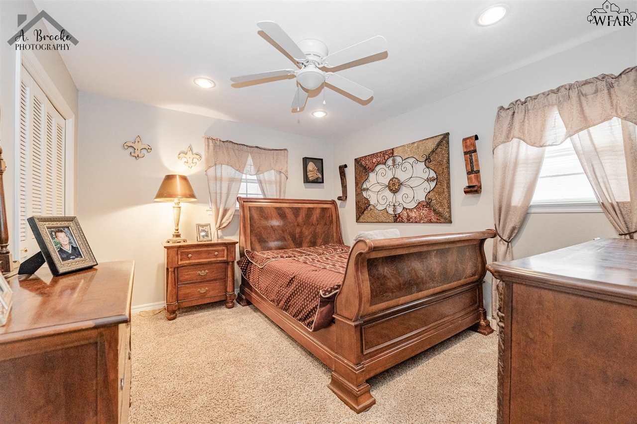 4302 Hurson Lane, Wichita Falls, Texas image 22