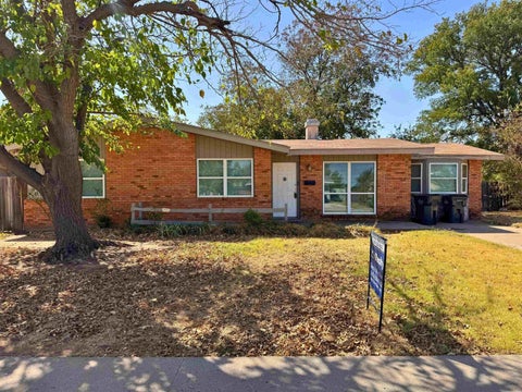 Homes For Rent - 4604 Stanford Avenue<br/> Wichita County, Wichita Falls, TX 76308