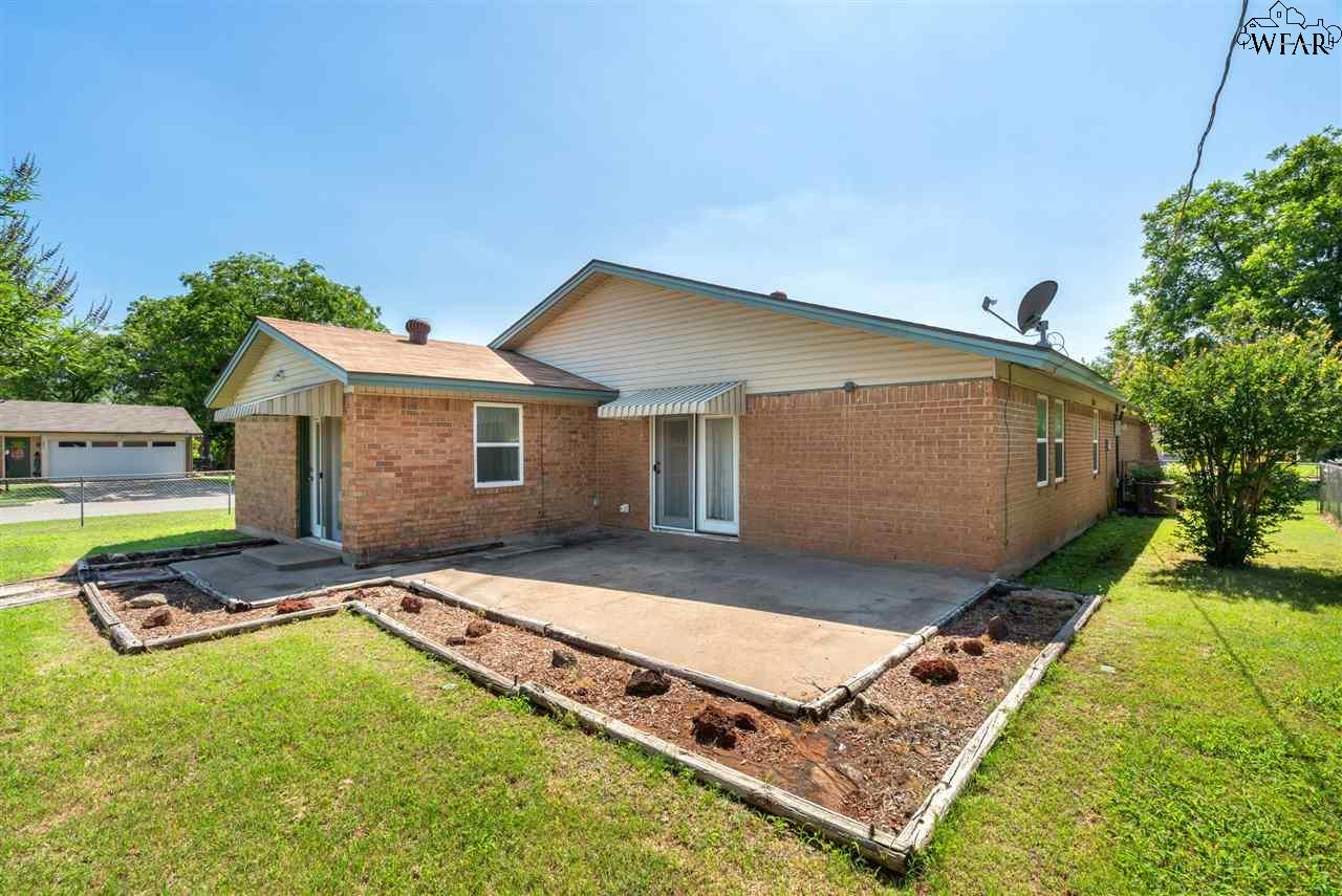 901 Dosia Drive, Iowa Park, Texas image 28
