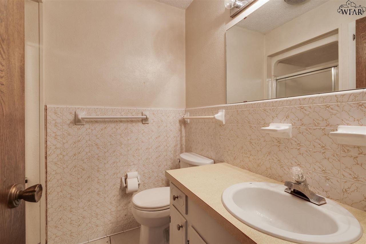 901 Dosia Drive, Iowa Park, Texas image 18