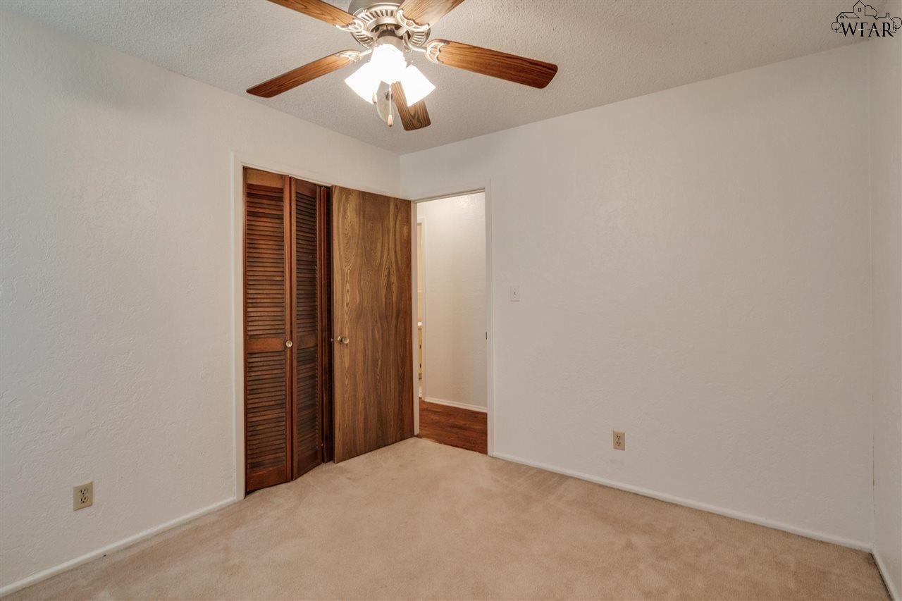 901 Dosia Drive, Iowa Park, Texas image 20