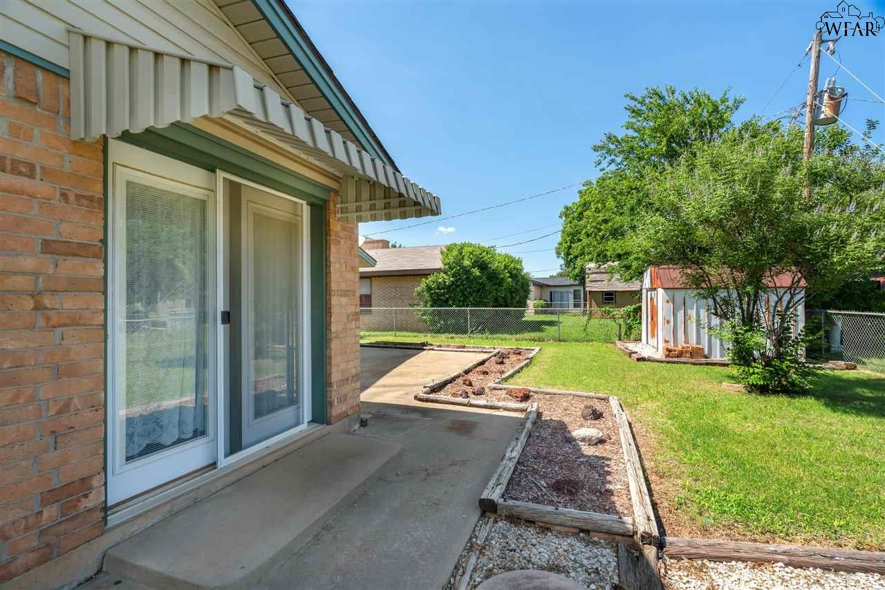 901 Dosia Drive, Iowa Park, Texas image 26