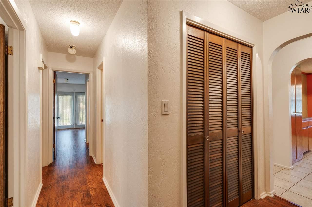 901 Dosia Drive, Iowa Park, Texas image 25