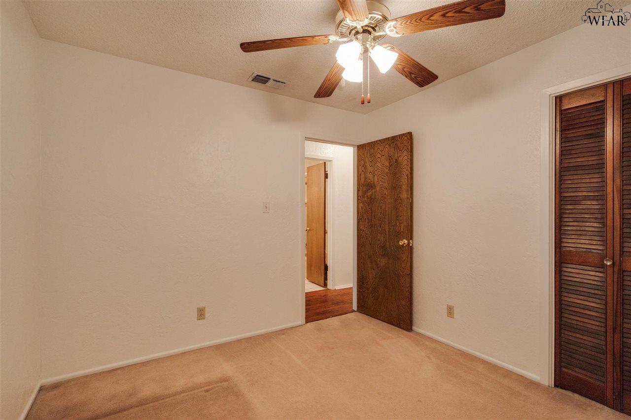 901 Dosia Drive, Iowa Park, Texas image 22