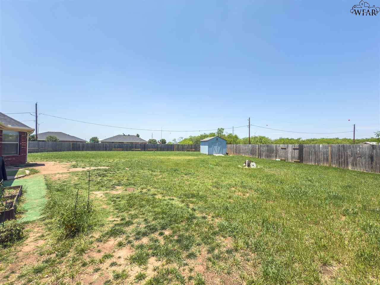 4 Jayden Court, Wichita Falls, New York image 18