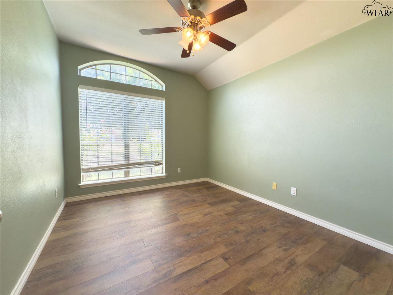 4 Jayden Court, Wichita Falls, New York image 13