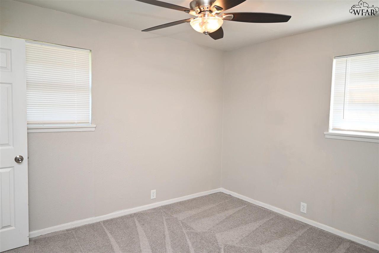 2813 Roanoke Drive, Wichita Falls, Pennsylvania image 11
