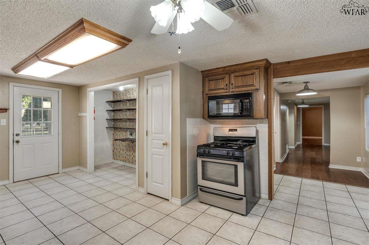 406 S Preston Road, Burkburnett, Texas image 6