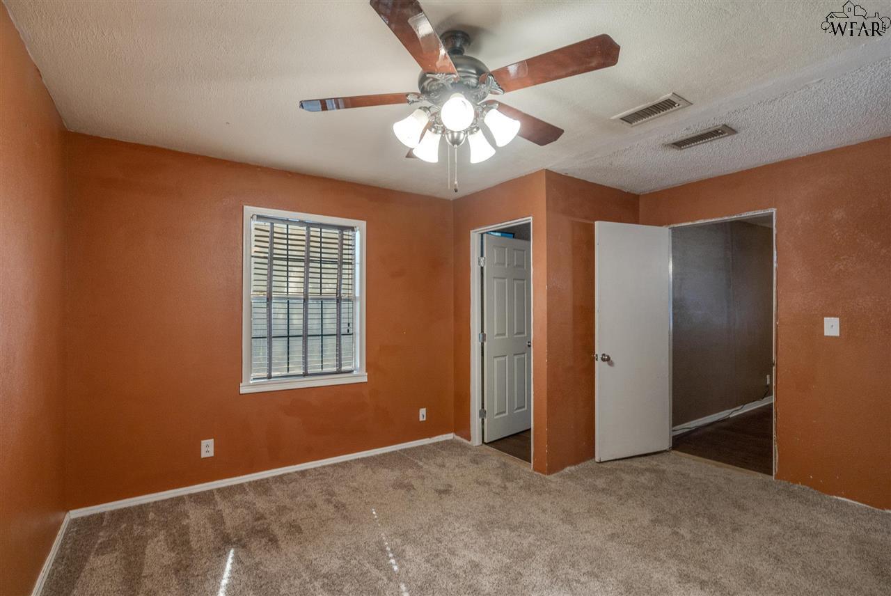406 S Preston Road, Burkburnett, Texas image 14