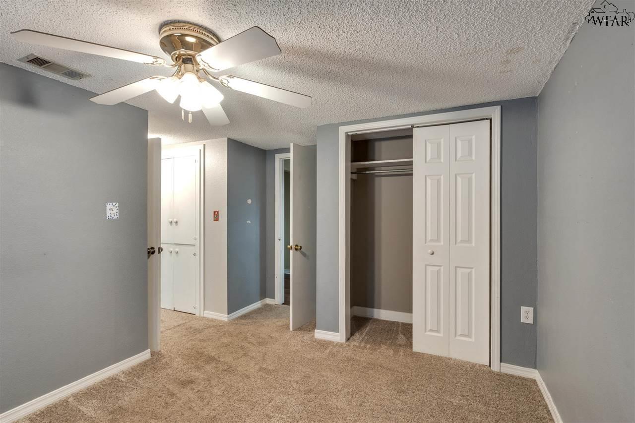406 S Preston Road, Burkburnett, Texas image 19