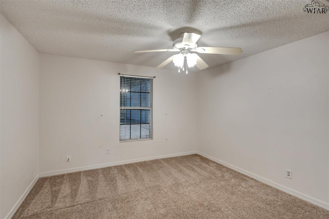406 S Preston Road, Burkburnett, Texas image 22