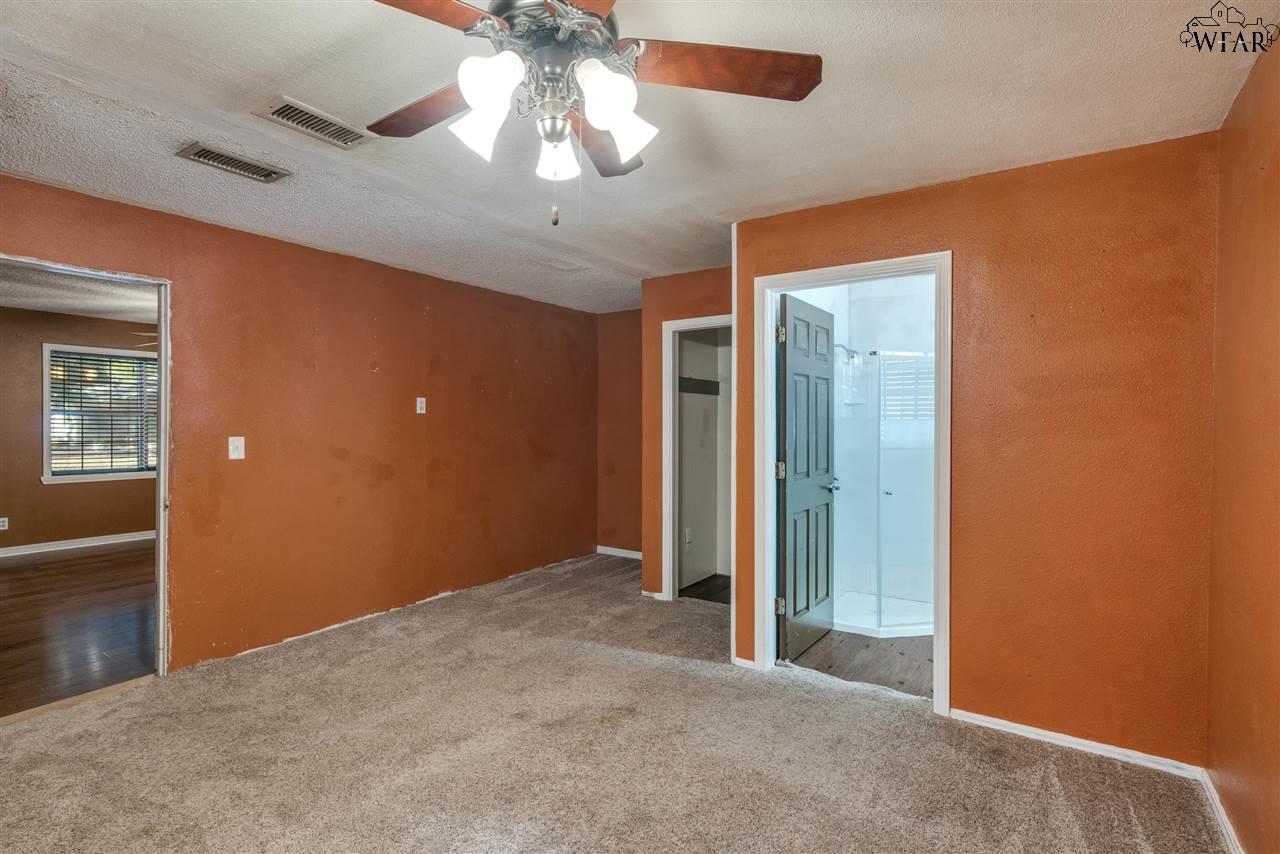 406 S Preston Road, Burkburnett, Texas image 13