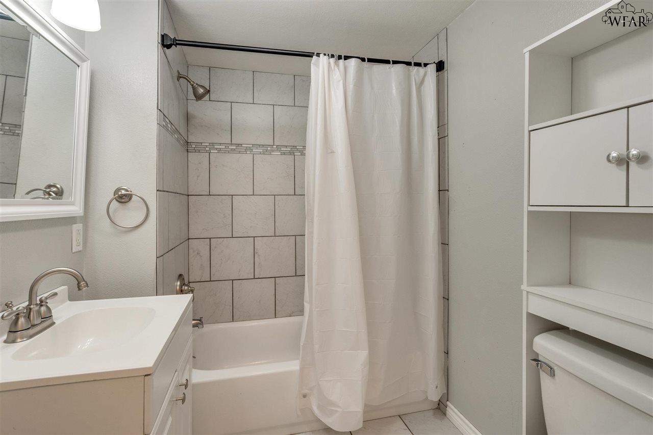406 S Preston Road, Burkburnett, Texas image 21