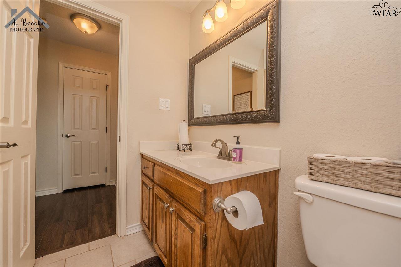 1318 Parliament Street, Burkburnett, Texas image 20