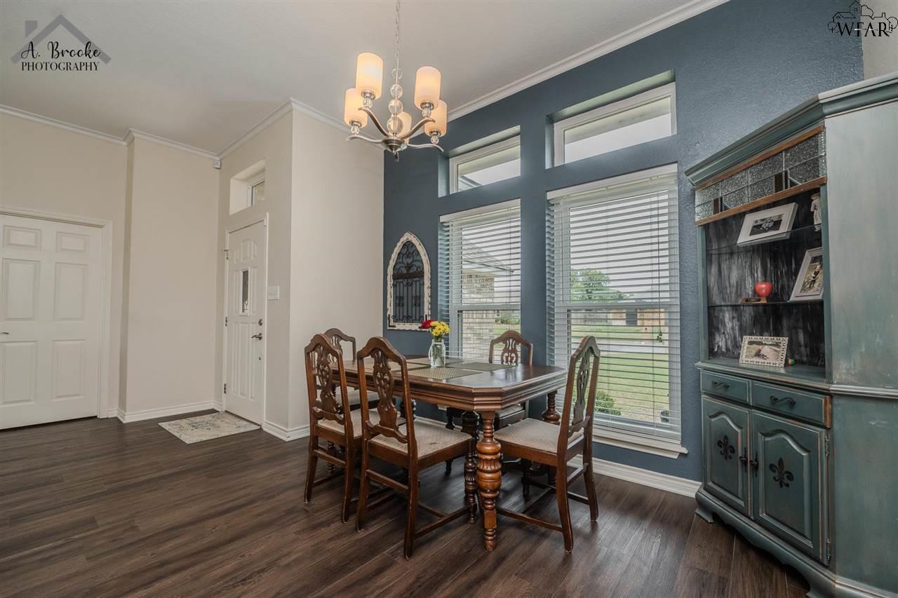 1318 Parliament Street, Burkburnett, Texas image 7