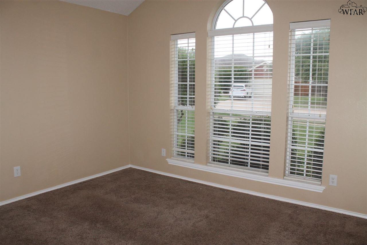 5301 Pepperbush Drive, Wichita Falls, Texas image 15