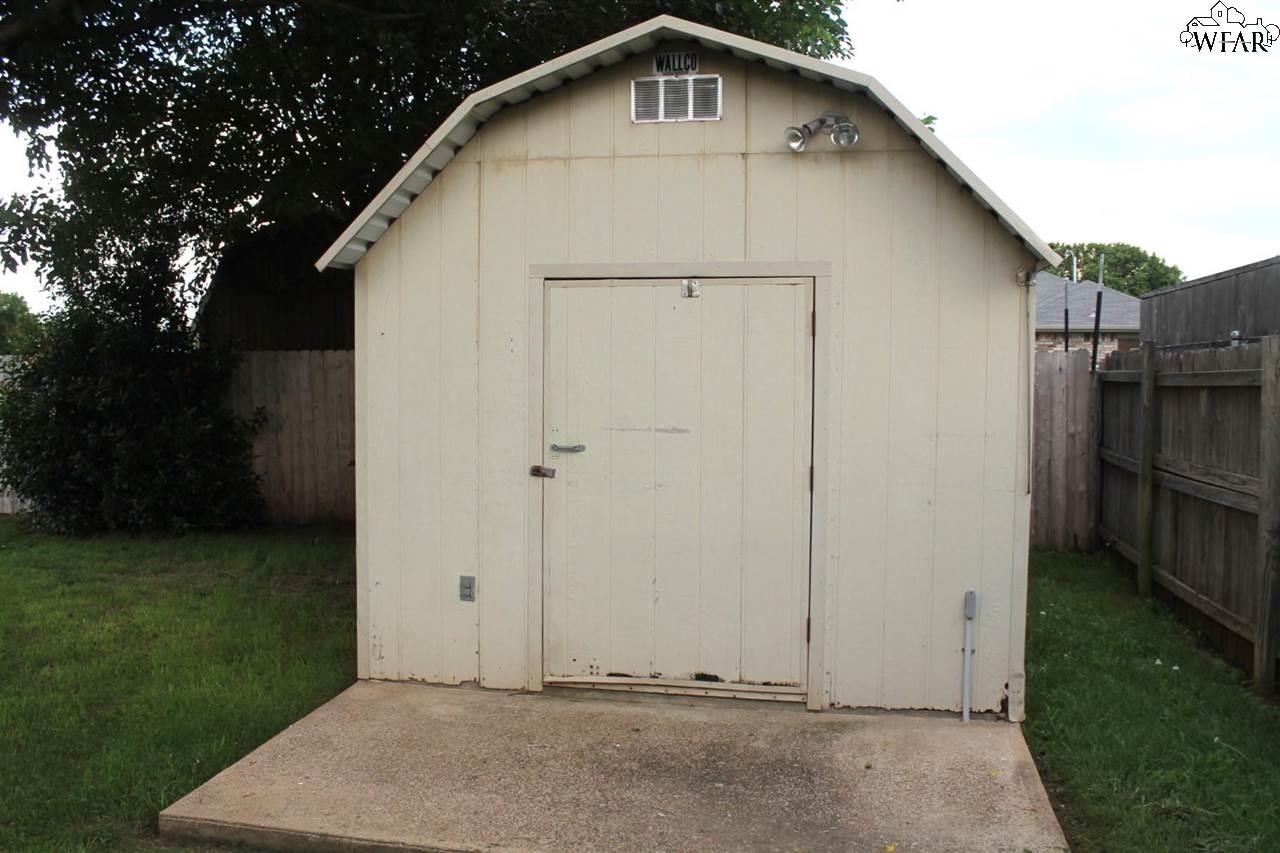 5301 Pepperbush Drive, Wichita Falls, Texas image 27