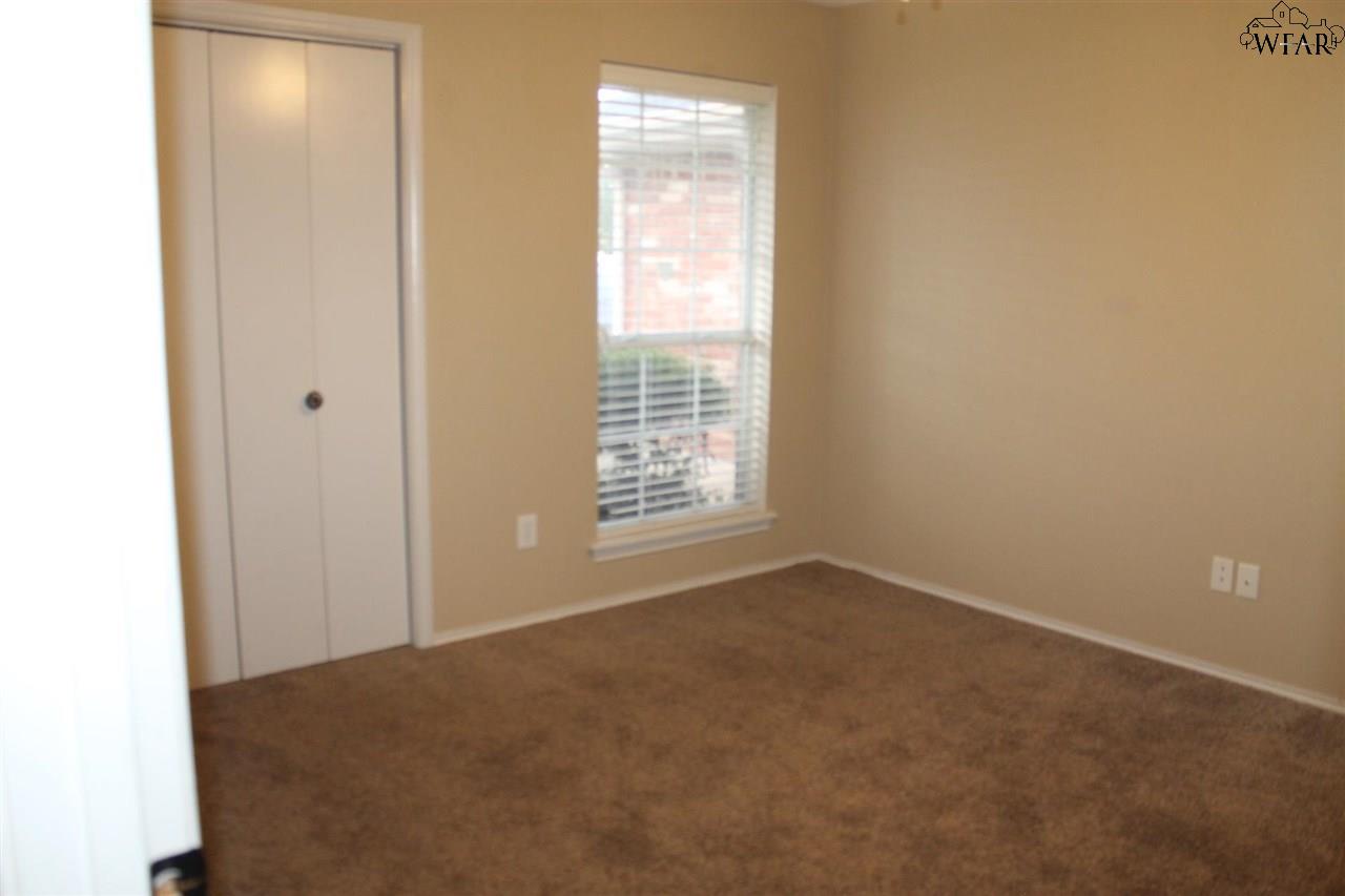 5301 Pepperbush Drive, Wichita Falls, Texas image 20