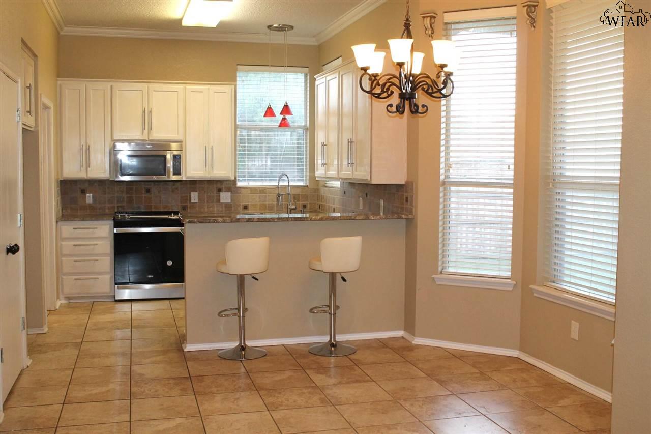 5301 Pepperbush Drive, Wichita Falls, Texas image 5