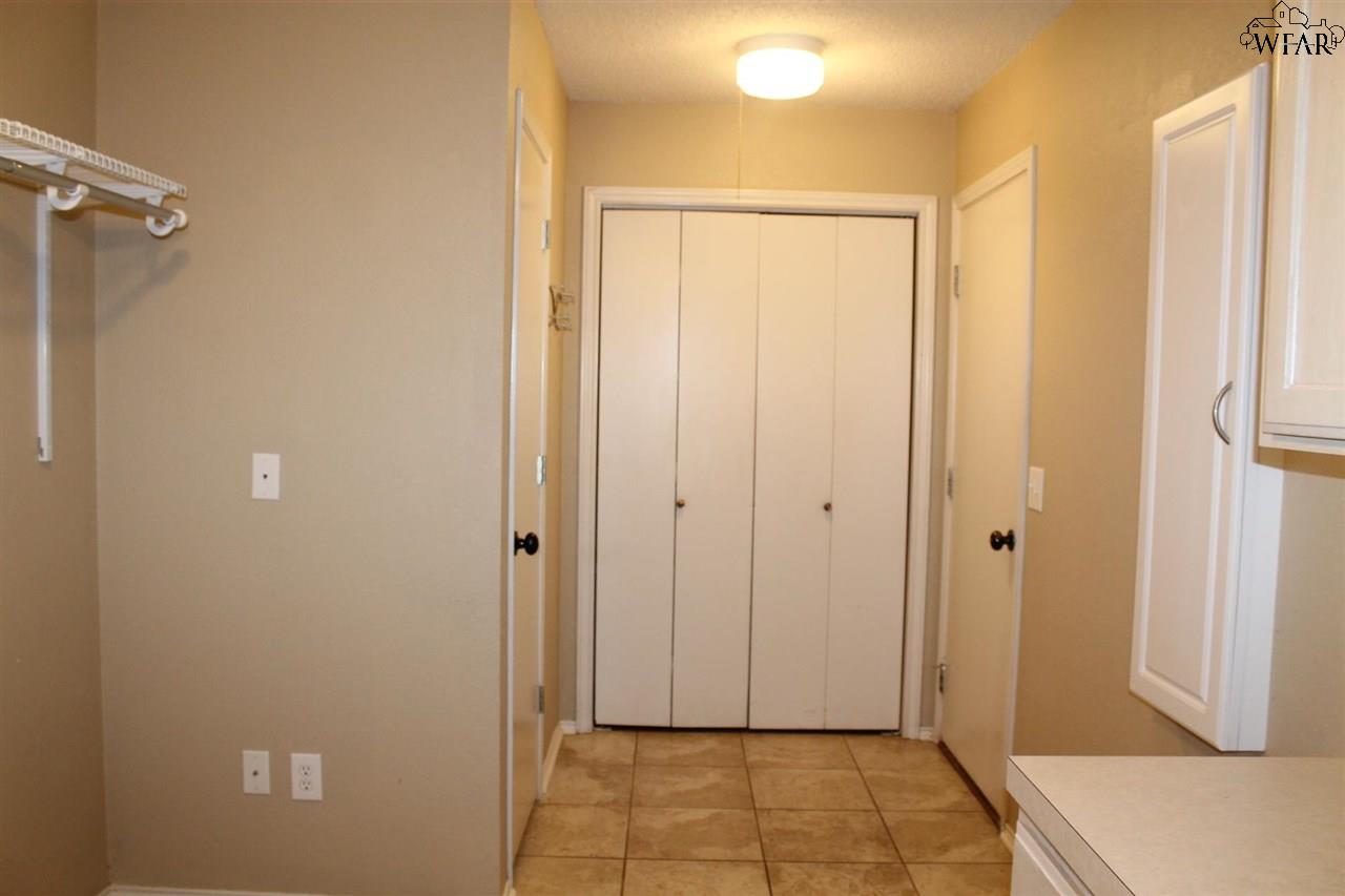 5301 Pepperbush Drive, Wichita Falls, Texas image 13