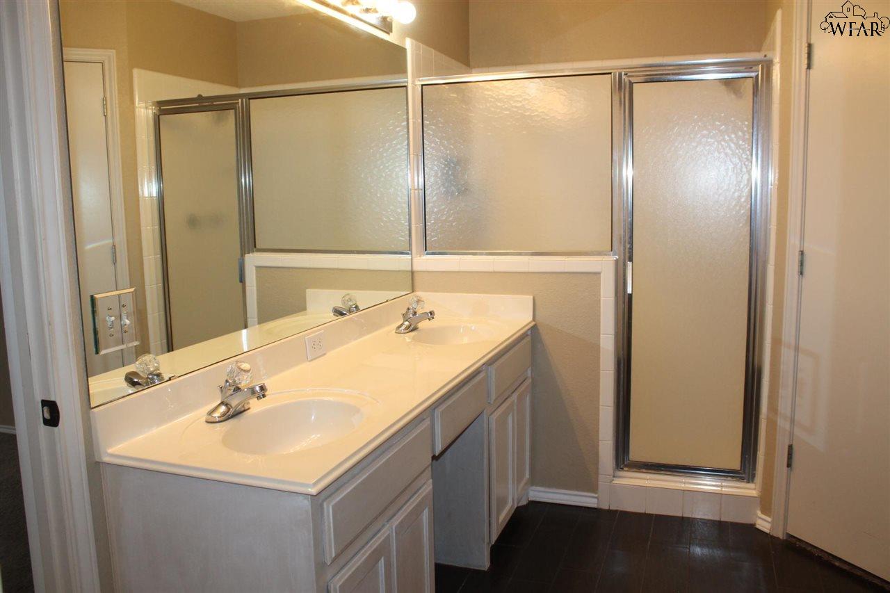5301 Pepperbush Drive, Wichita Falls, Texas image 16