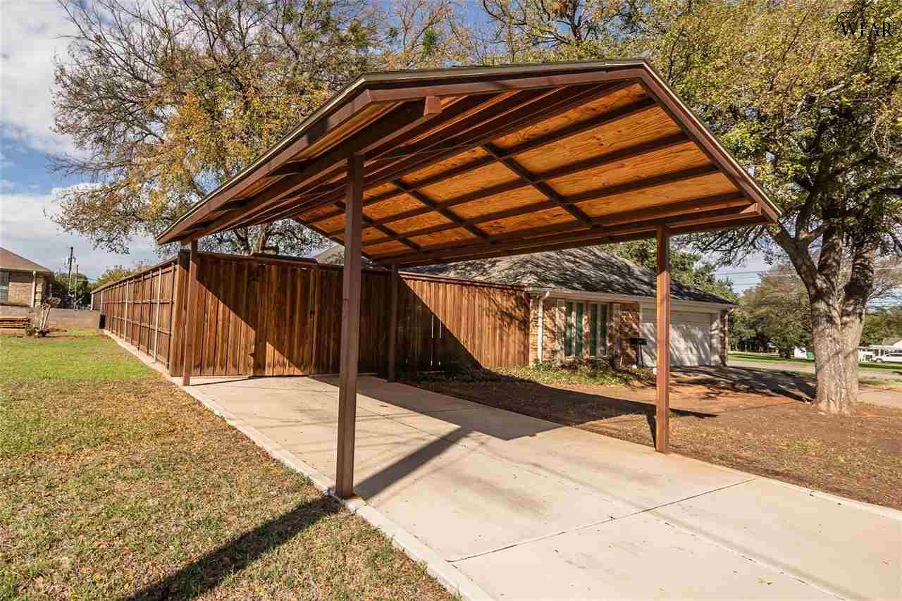 603 W Omega Street, Henrietta, Texas image 28