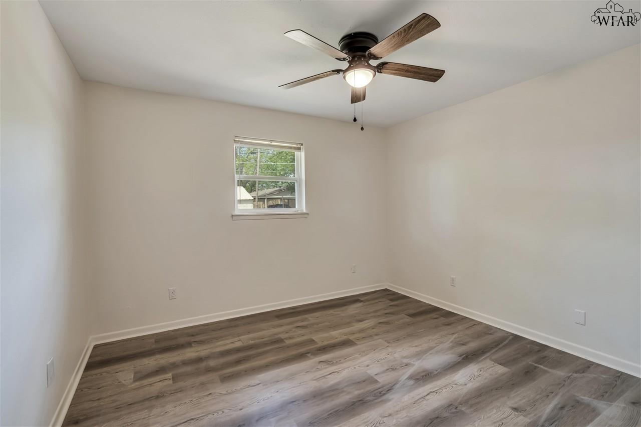 600 S Walnut Street, Holliday, Texas image 19