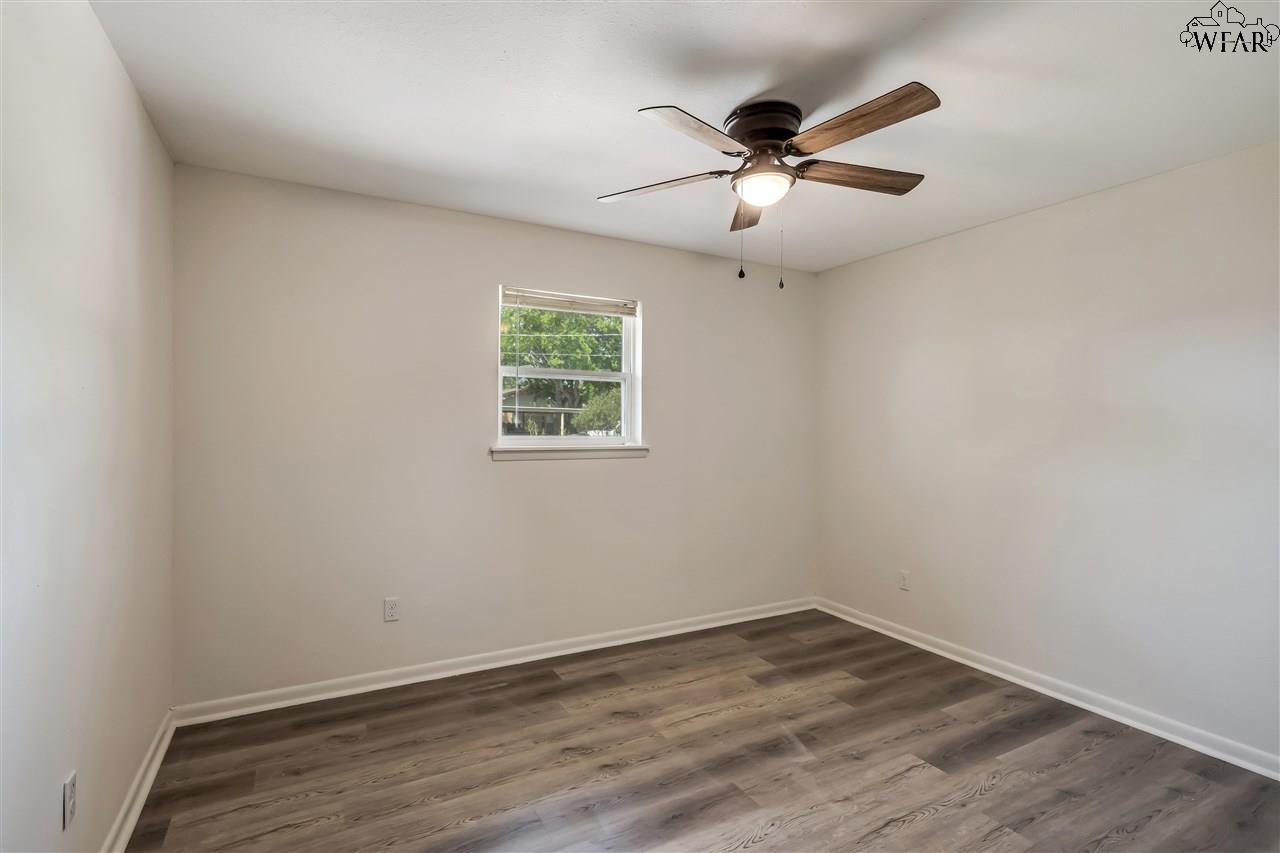 600 S Walnut Street, Holliday, Texas image 17