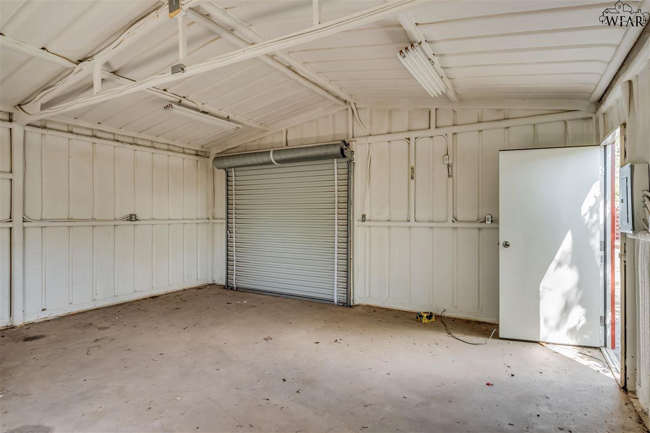 600 S Walnut Street, Holliday, Texas image 30