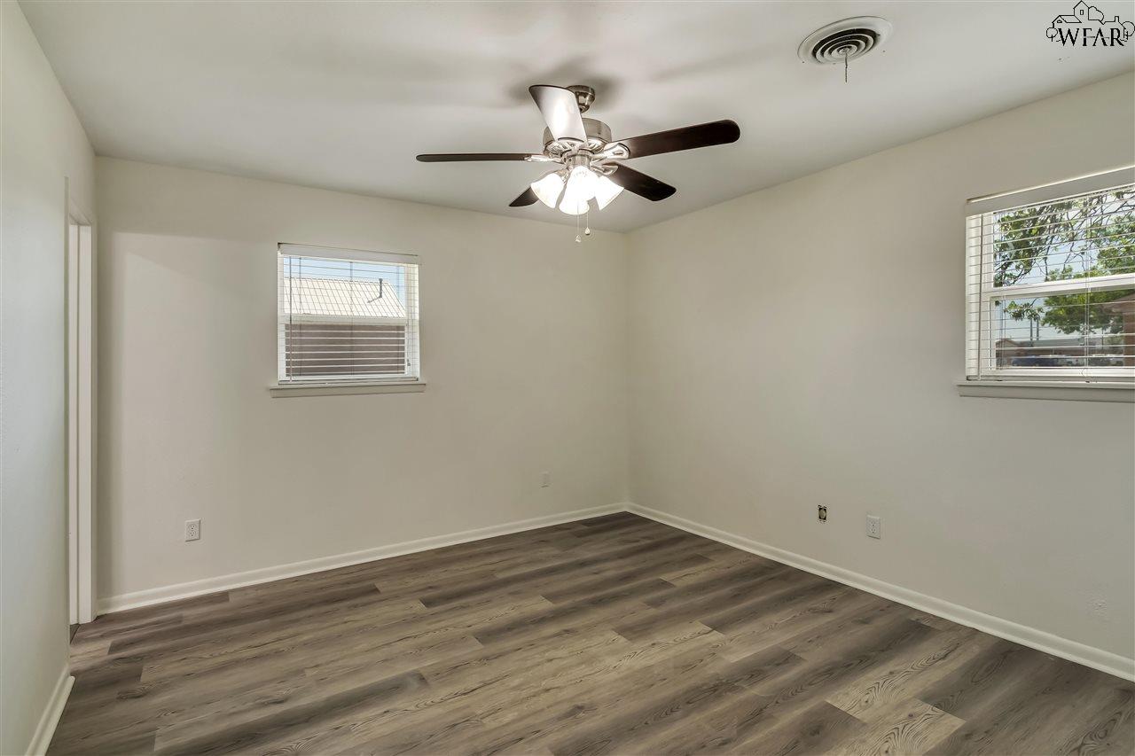 600 S Walnut Street, Holliday, Texas image 14