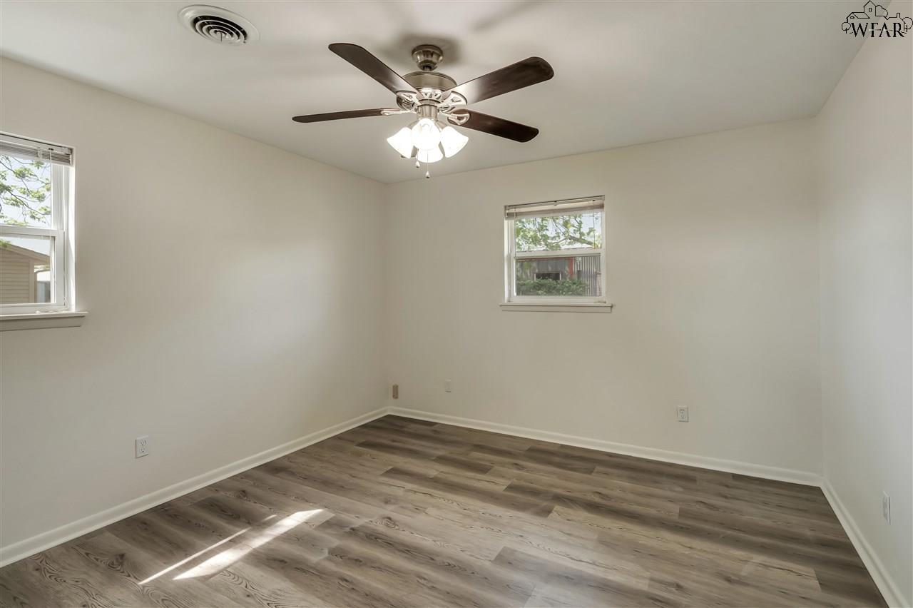 600 S Walnut Street, Holliday, Texas image 21
