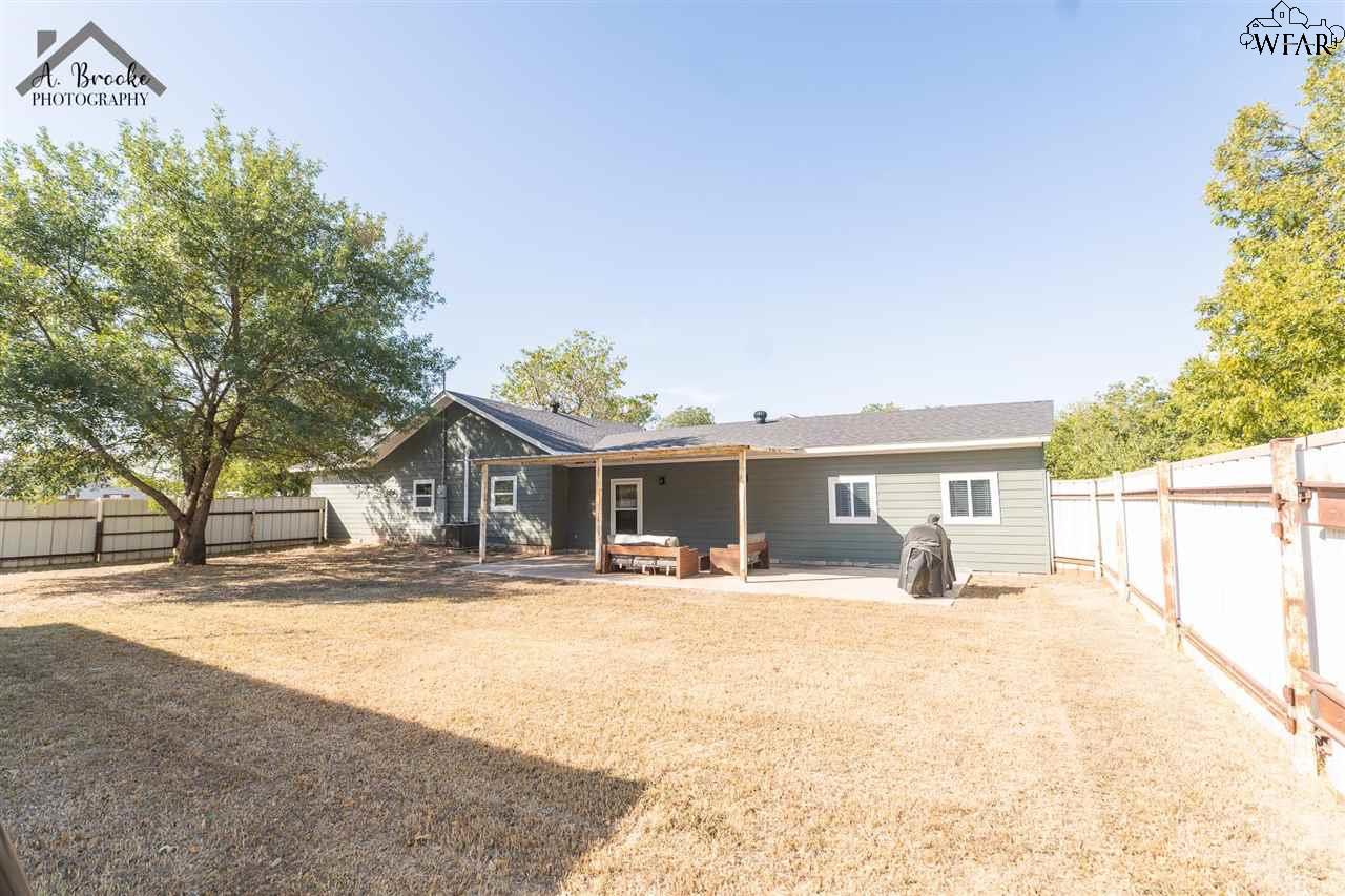 304 E Spring Street, Henrietta, Texas image 23