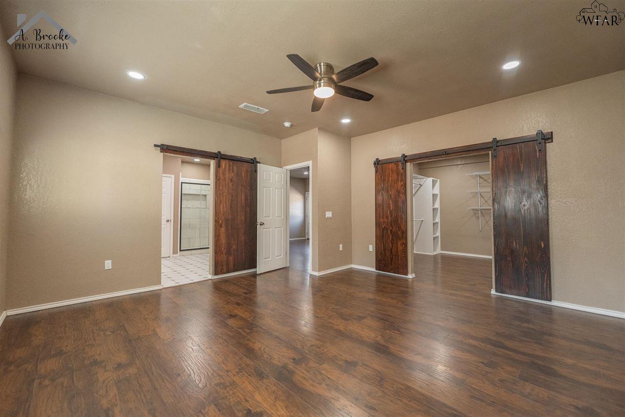 304 E Spring Street, Henrietta, Texas image 19